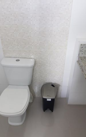 Casa de condomínio para alugar com 104m², 4 quartos e sem vagaBanheiro da Suíte 1