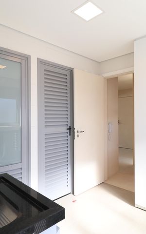 Apartamento para alugar com 184m², 4 quartos e 3 vagasÁrea de Serviço