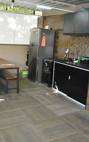 Casa de condomínio à venda com 110m², 3 quartos e sem vagaÁrea comum