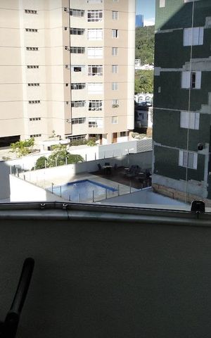 Apartamento à venda com 85m², 3 quartos e 1 vagaVista - Sala
