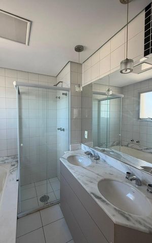 Apartamento à venda com 117m², 2 quartos e 2 vagas