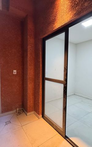 Studio para alugar com 25m², 1 quarto e sem vaga Studio para alugar com 25m², 1 quarto e sem vagaSacada