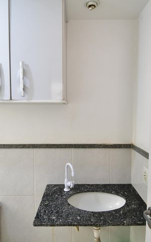 Apartamento à venda com 56m², 2 quartos e 2 vagasBanheiro