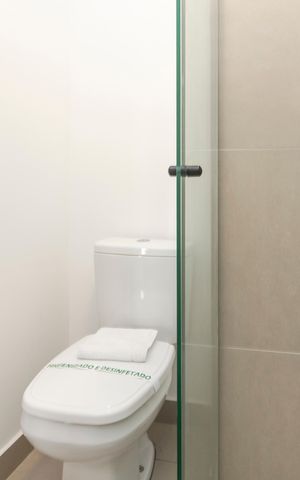 Studio para alugar com 17m², 1 quarto e sem vaga Studio para alugar com 17m², 1 quarto e sem vagaBanheiro