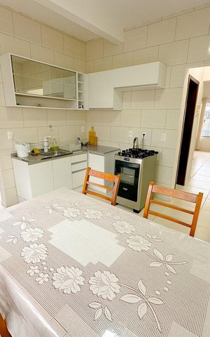 Casa para alugar com 110m², 2 quartos e 1 vagaSala/Cozinha