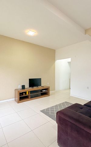 Casa para alugar com 110m², 2 quartos e 1 vagaSala de TV