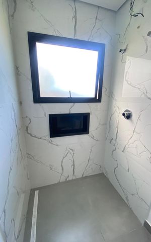 Casa de condomínio para alugar com 256m², 3 quartos e 4 vagas Casa de condomínio para alugar com 256m², 3 quartos e 4 vagasBanheiro