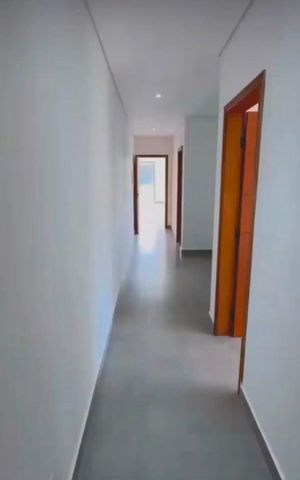 Casa de condomínio para alugar com 256m², 3 quartos e 4 vagas Casa de condomínio para alugar com 256m², 3 quartos e 4 vagasCorredor