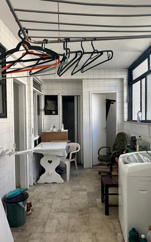Apartamento à venda com 190m², 4 quartos e 1 vaga Apartamento à venda com 190m², 4 quartos e 1 vagaÁrea de Serviço