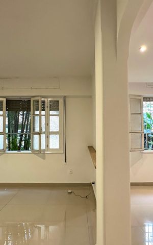 Apartamento à venda com 143m², 4 quartos e 1 vaga