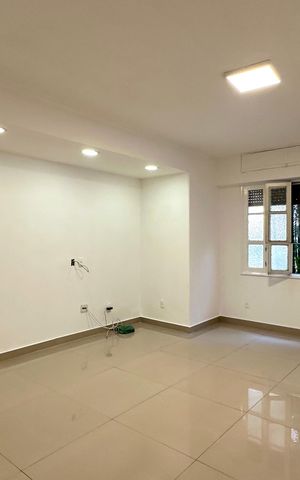 Apartamento à venda com 143m², 4 quartos e 1 vaga
