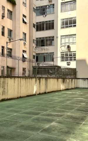 Apartamento à venda com 143m², 4 quartos e 1 vaga