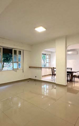 Apartamento à venda com 143m², 4 quartos e 1 vaga