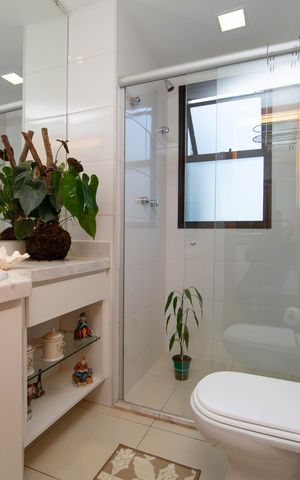 Apartamento à venda com 166m², 4 quartos e 3 vagas Apartamento à venda com 166m², 4 quartos e 3 vagasBanheiro da Suíte 2