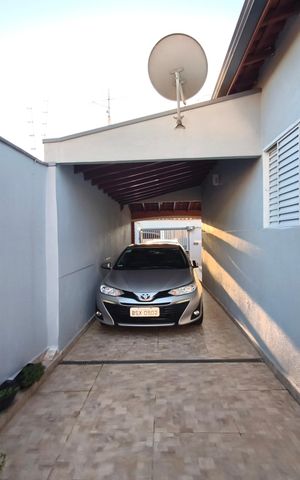 Casa à venda com 212m², 3 quartos e 3 vagas Casa à venda com 212m², 3 quartos e 3 vagasQuintal - Garagem