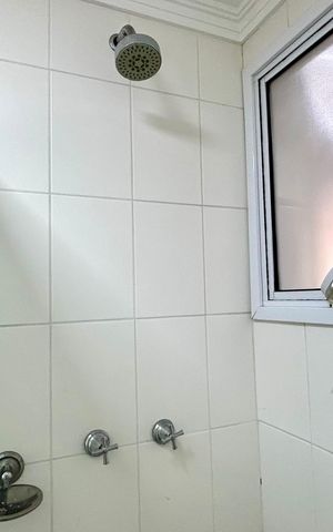 Apartamento à venda com 75m², 2 quartos e 2 vagas Apartamento à venda com 75m², 2 quartos e 2 vagasBanheiro 1