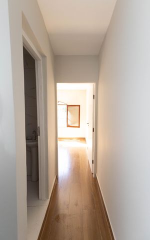 Casa à venda com 90m², 2 quartos e 1 vaga Casa à venda com 90m², 2 quartos e 1 vagaCorredor