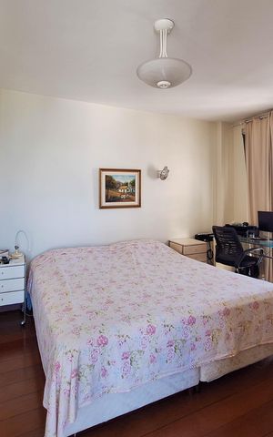 Casa de condomínio à venda com 240m², 4 quartos e 1 vaga Casa de condomínio à venda com 240m², 4 quartos e 1 vagaSuíte 2