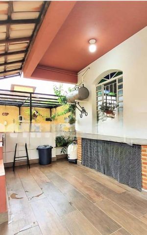 Casa de condomínio à venda com 220m², 4 quartos e 3 vagas Casa de condomínio à venda com 220m², 4 quartos e 3 vagasÁrea gourmet