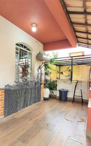 Casa de condomínio à venda com 220m², 4 quartos e 3 vagas Casa de condomínio à venda com 220m², 4 quartos e 3 vagasÁrea gourmet