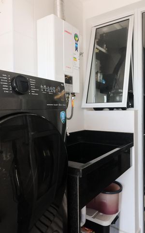 Apartamento à venda com 58m², 2 quartos e 1 vaga Apartamento à venda com 58m², 2 quartos e 1 vagaÁrea de Serviço