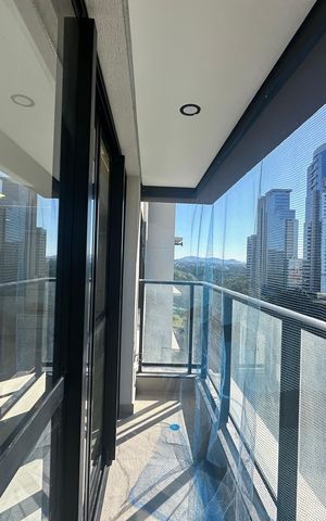 Apartamento à venda com 112m², 2 quartos e 2 vagas Apartamento à venda com 112m², 2 quartos e 2 vagasVaranda da Sala