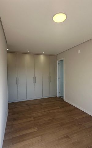 Apartamento à venda com 112m², 2 quartos e 2 vagas Apartamento à venda com 112m², 2 quartos e 2 vagasSuíte 2