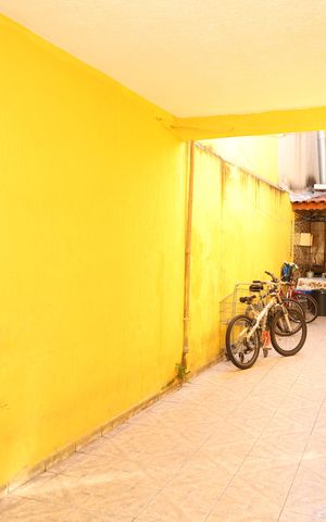 Casa para alugar com 142m², 2 quartos e 3 vagasQuintal