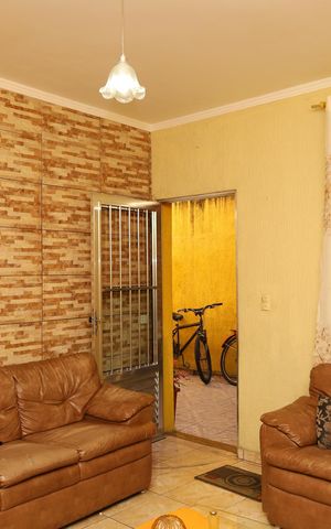 Casa para alugar com 142m², 2 quartos e 3 vagasSala