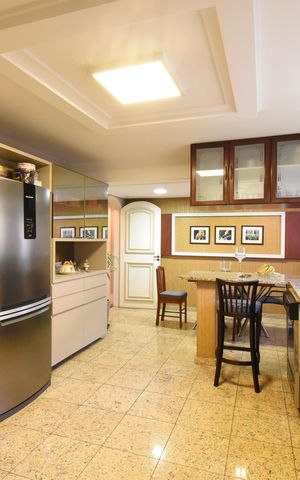 Casa à venda com 397m², 4 quartos e 4 vagasCozinha