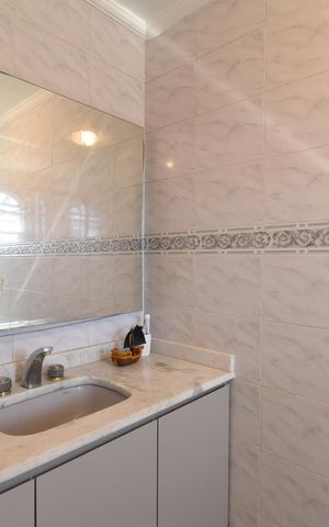 Casa à venda com 397m², 4 quartos e 4 vagasBanheiro da Suíte 3