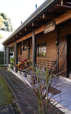 Casa à venda com 397m², 4 quartos e 4 vagasÁrea externa