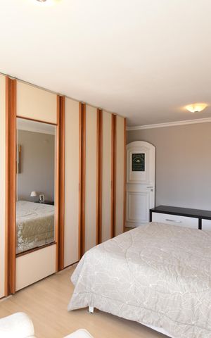 Casa à venda com 397m², 4 quartos e 4 vagasSuíte 4