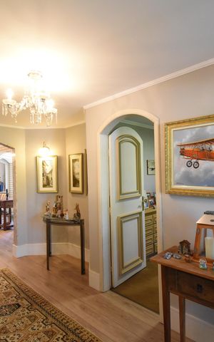 Casa à venda com 397m², 4 quartos e 4 vagasHall de entrada
