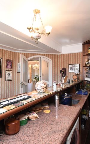 Casa à venda com 397m², 4 quartos e 4 vagasAdéga