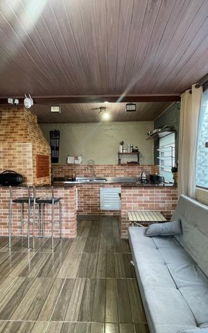 Casa à venda com 118m², 3 quartos e 1 vaga