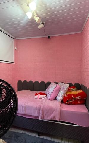 Casa à venda com 118m², 3 quartos e 1 vaga