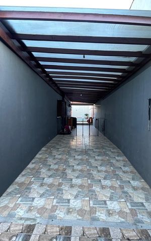 Casa à venda com 118m², 3 quartos e 1 vaga