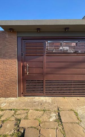 Casa à venda com 118m², 3 quartos e 1 vaga