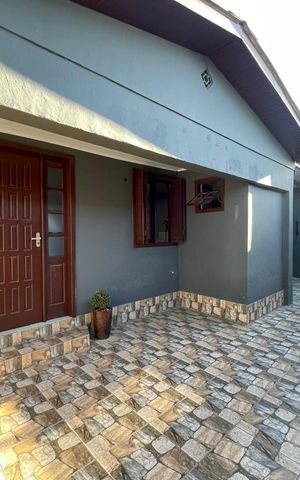 Casa à venda com 118m², 3 quartos e 1 vaga