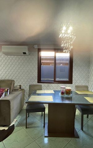 Casa à venda com 118m², 3 quartos e 1 vaga