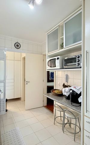 Apartamento para alugar com 120m², 4 quartos e 3 vagas Apartamento para alugar com 120m², 4 quartos e 3 vagasCozinha