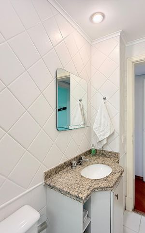 Apartamento para alugar com 120m², 4 quartos e 3 vagas Apartamento para alugar com 120m², 4 quartos e 3 vagasBanheiro Social