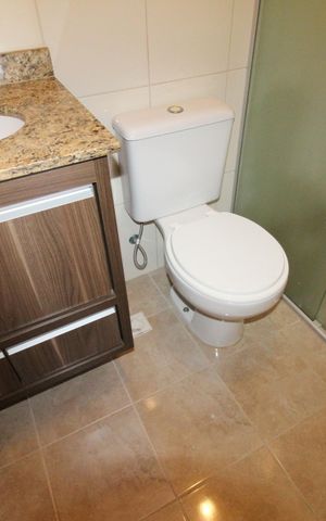 Apartamento para alugar com 63m², 2 quartos e 2 vagasBanheiro