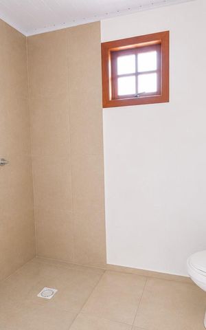 Casa para alugar com 64m², 2 quartos e 2 vagas Casa para alugar com 64m², 2 quartos e 2 vagasBanheiro 2