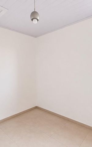 Casa para alugar com 64m², 2 quartos e 2 vagas Casa para alugar com 64m², 2 quartos e 2 vagasQuarto 1