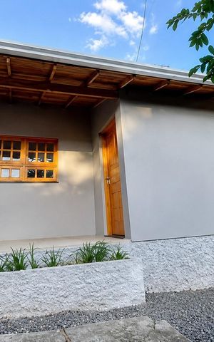 Casa para alugar com 64m², 2 quartos e 2 vagas