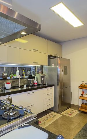 Casa para alugar com 500m², 2 quartos e 2 vagasCozinha