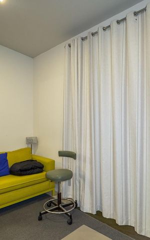 Casa para alugar com 500m², 2 quartos e 2 vagasEscritório