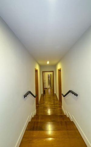 Casa para alugar com 500m², 2 quartos e 2 vagasCorredor